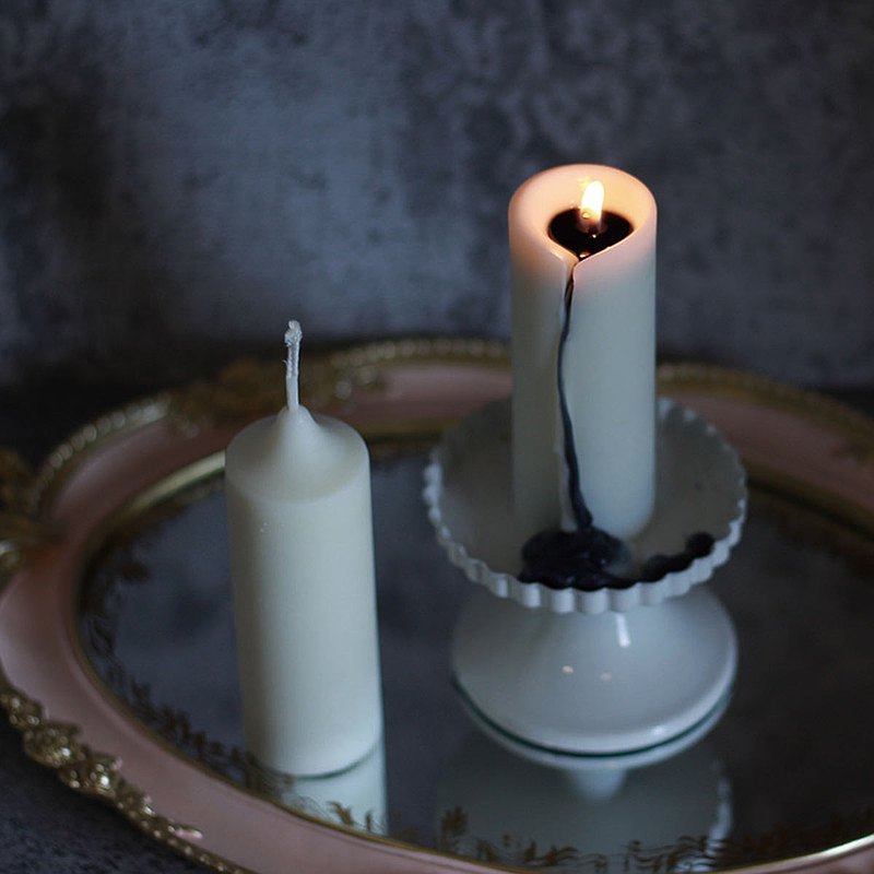 教室成功引進了最有系統的日本JCA蠟燭協會課程，以台灣分會之姿，為有志者提供了證照課程和進階講師課程，並進一步整合了韓國KCCA、KCRA蠟燭協會的內容，融合日本、韓國就蠟燭藝術的製作技術及資源，為台