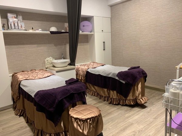 倪倪愛漂亮－『醫美推薦』女星名媛網紅煥然一新蘋果肌玻尿酸預約制安全可靠隱密性高聖地-台中市米秝琪整形外科診所直擊分享