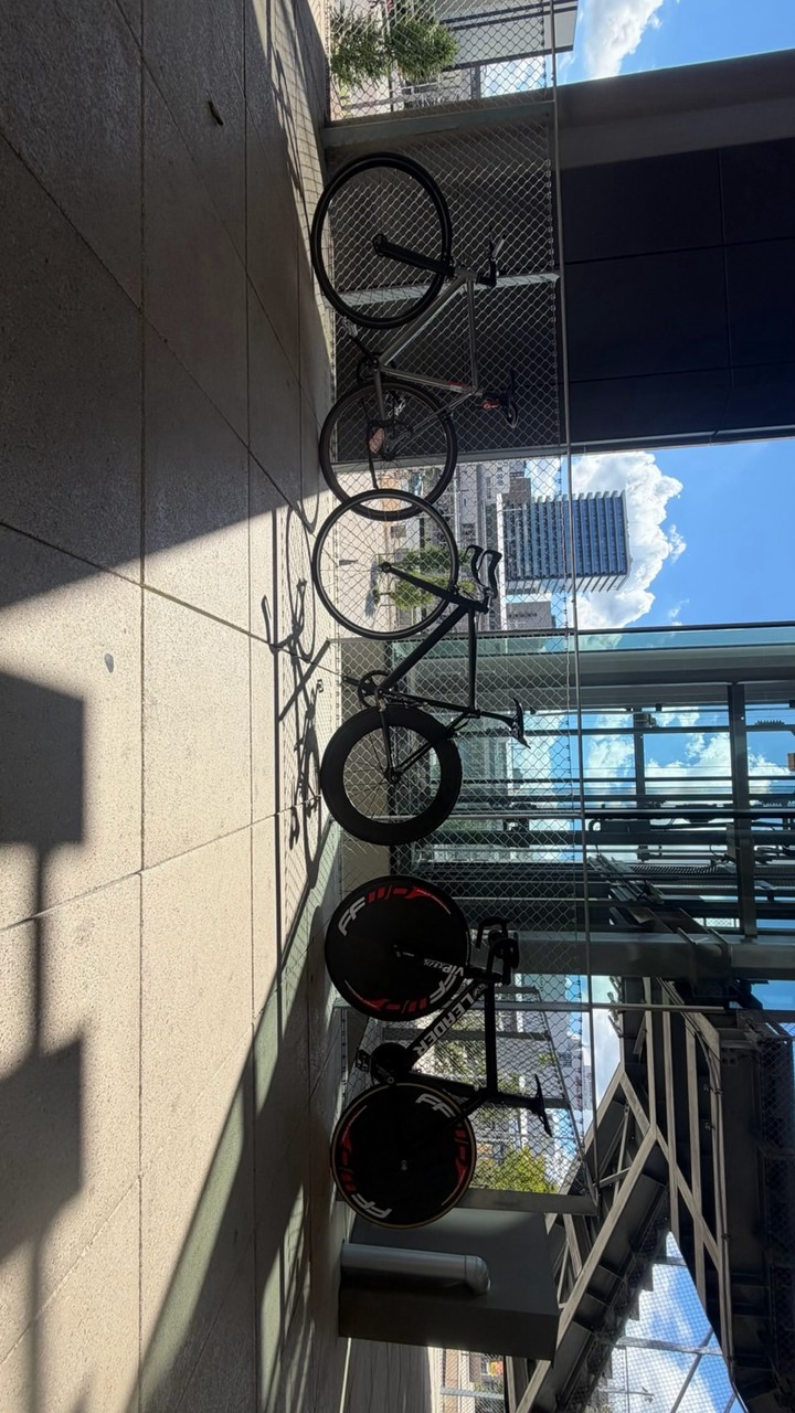栃木でピストバイク乗ってる人入って