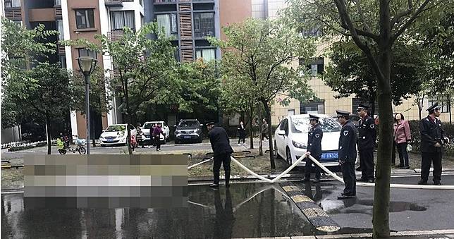 開朗二寶媽詭異墜樓！母子摔29F「四肢破碎」慘死　滿地是血
