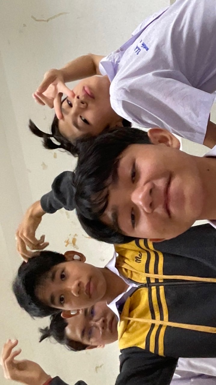 คุยได้พี่ไม่กัดน้าาา