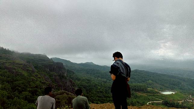 5 Tempat Ngabuburit 'Teraneh' di Indonesia