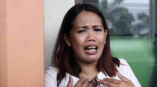 Kesal, Anak Elly Sugigi Bongkar Keburukan Ferry Anggara