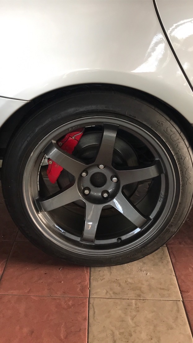 在普吉府買賣土地和汽車