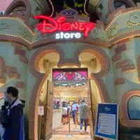 Disney store Japan