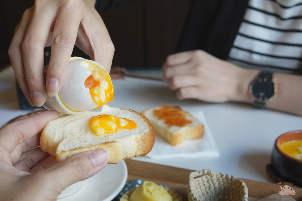 弘大&延南洞咖啡 MOMENT COFFEE (모멘트카페)，美味吐司自己烤，日系雜貨文青風、韓式網美咖啡店