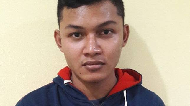 Tyas Dryantama (19), Otak aksi perampokan disertai pembunuhan sopir taksi online, Tri Widiyantoro (44). (suara.com/Andhiko)