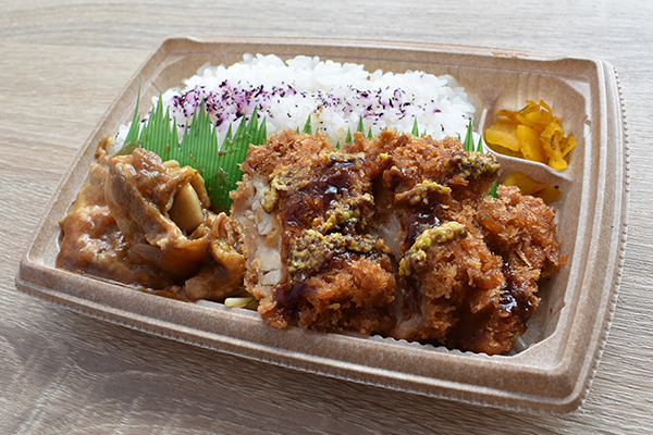 豚と鳥が食べたい という欲張りさんに お腹が空いた時にいうれしい 生姜焼き チキンカツ弁当