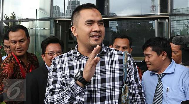 Pembelaan Ditolak, Saipul Jamil Nangis