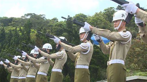 郝柏村低調出殯　軍方高規格送別曝光