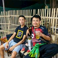 ซุ้ม ปากแดง พิษณุโลก