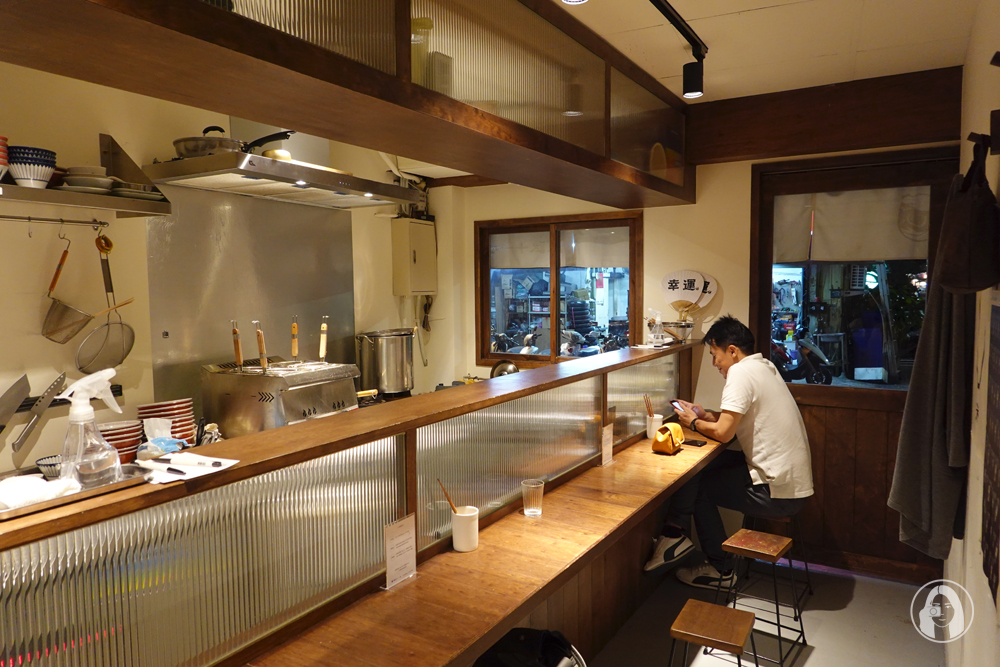 台北小巨蛋站 拉麵