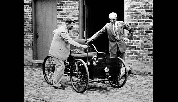 Hari Ini Di 1942 Henry Ford Mematenkan Soybean Car Alias Mobil Plastik, Apa  Itu? | Tempo.co | Line Today