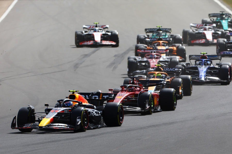 F1 女性ドライバー育成へ 男性と同等の経験を積む F1アカデミー 創設 Autocar Japan