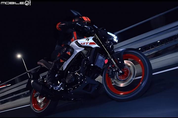 海外快訊 更侵略的黑夜刺客 新款 Yamaha Mt 03 正式發表 Mobile01 Line Today