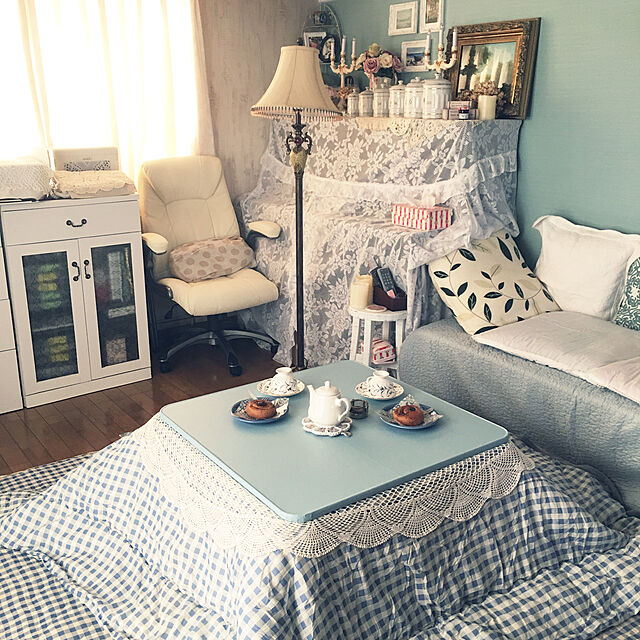 貼るだけ簡単 100均のリメイクシートで家具を大変身