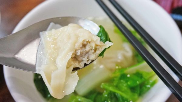 【台北美食】合麟海南雞飯-吃了會讓你讚不絕口的魯肉飯小吃店