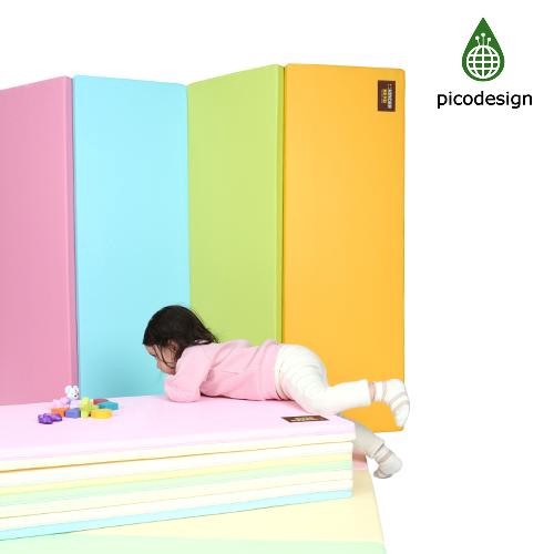不含?酸酯！易清潔(用濕抹布清潔即可)◎4 折式，可站立也可平鋪◎Mat 四色墊-PU包PE 200*140*4.0cm±3%韓國picograph設計的下一代玩耍墊，用最好的PE泡墊子，能感覺到最好