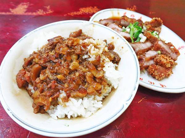 【台北美食】胡記通化街米粉湯-特殊的胡椒魯肉飯