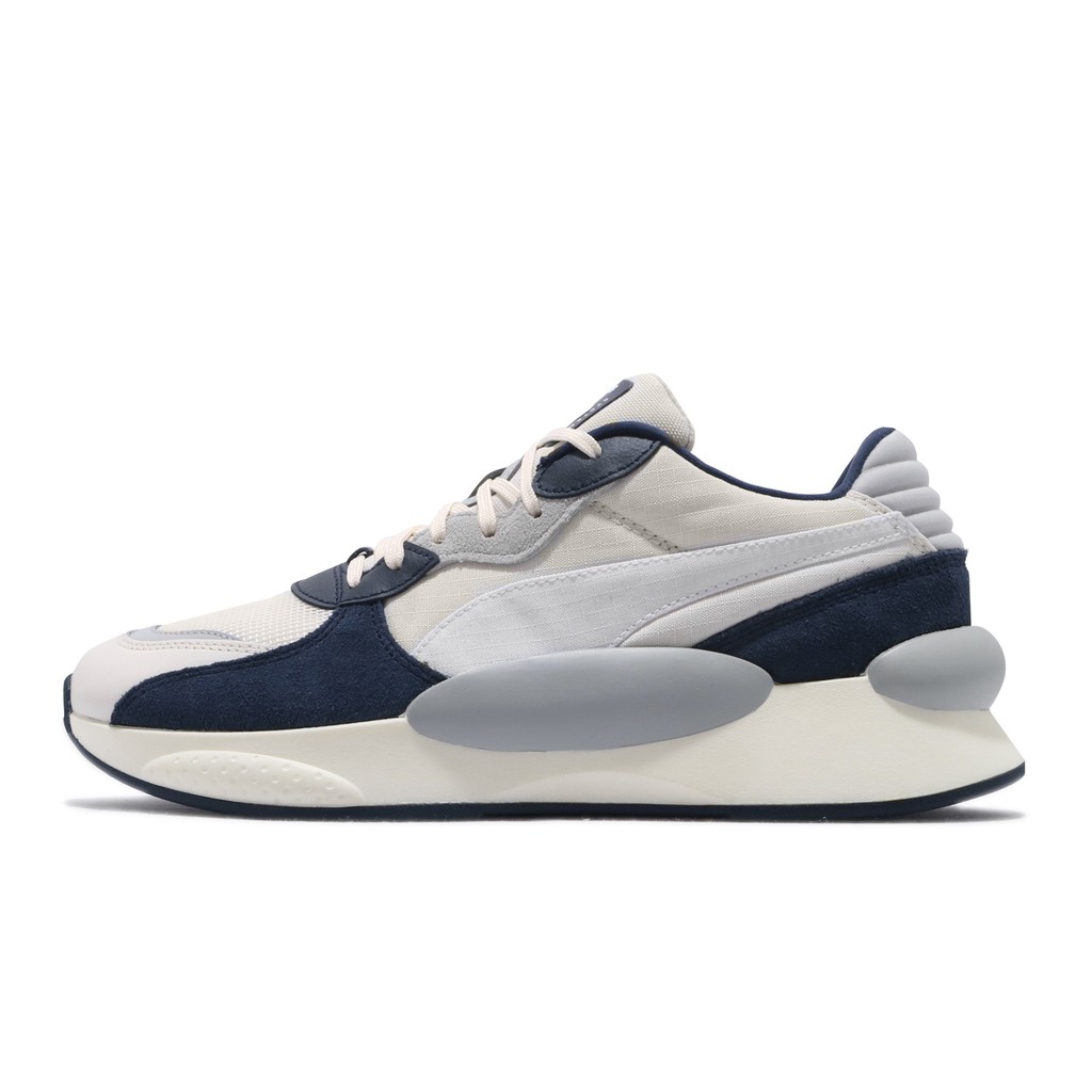 370230-02 球鞋穿搭推薦 異材質拼接 輕量舒適【ACS】五大保證⭐️⭐️⭐️⭐️⭐️保證原廠正品經銷公司貨，所有商品皆現貨在台。保證快速收到訂單後12~36小時內出貨。(週日公休)保證有貨刊登