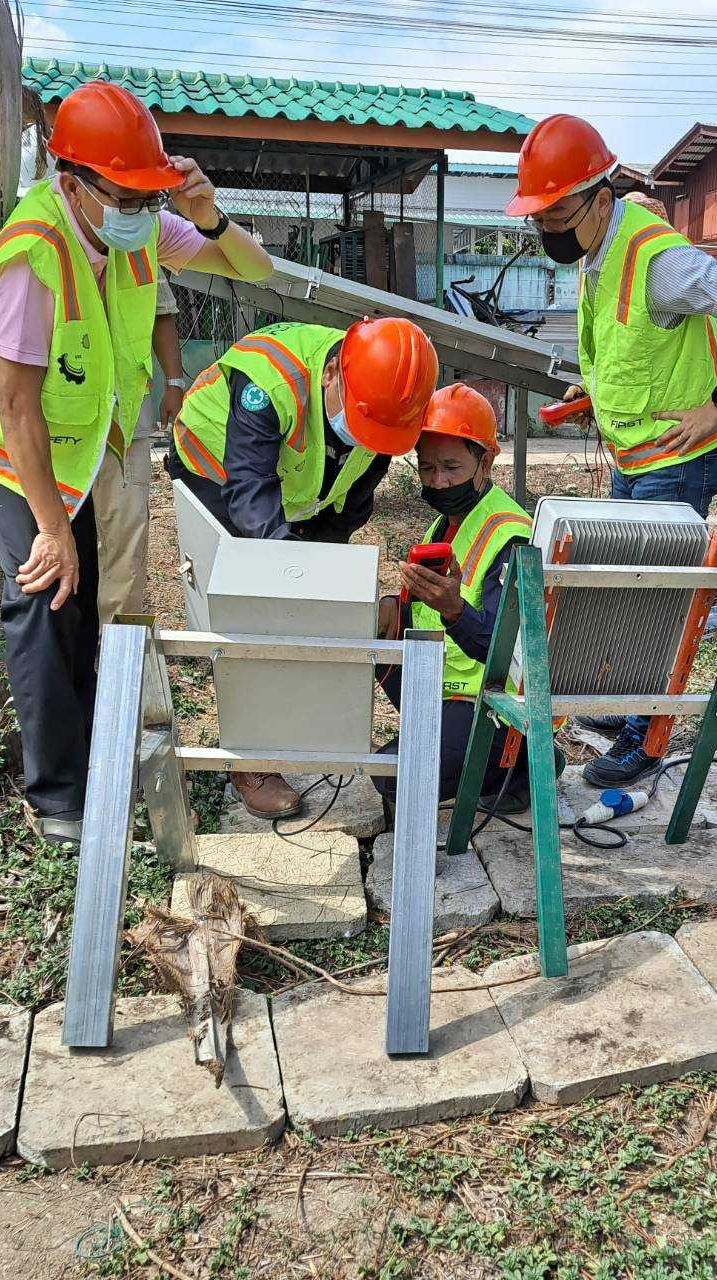 กัลยาณมิตรsolarroof&floating solar&ev car