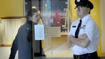 這是恐怖蠟像館嗎？！ 超擬真人體雕塑