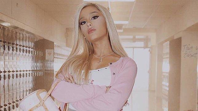 Rilis Music Video Thank You Next Ariana Grande Hadirkan Kembali Adegan 4 Film Lawas Ini Tribun Style Line Today