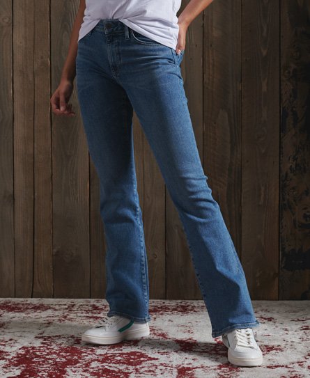 Get a real vintage vibe and be transported to the 70s with these Mid Rise Slim Flare Jeans, great to