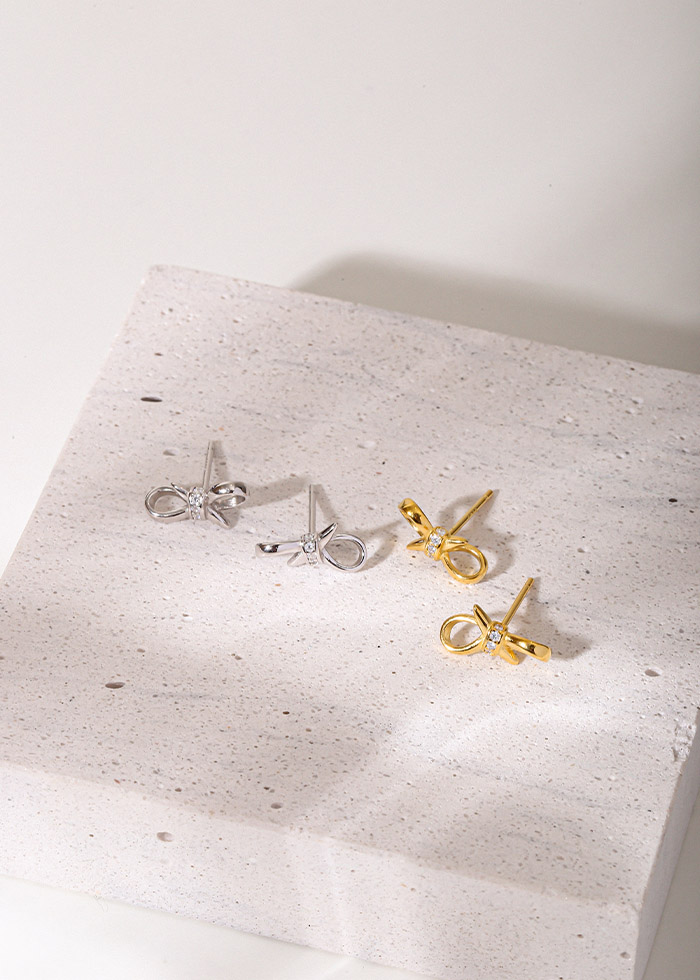 Vacanza 純銀｜心鑲鑽．銀針耳環