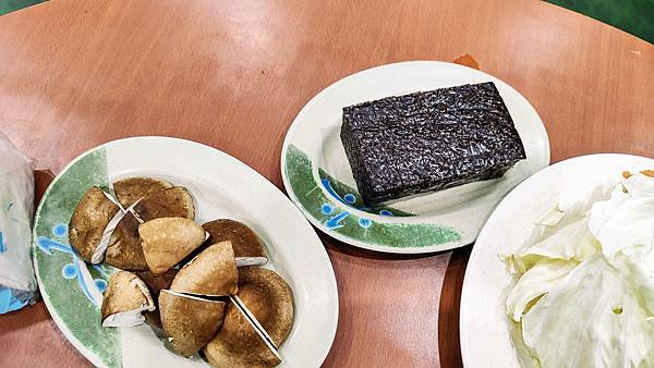 【桃園美食】台灣番鴨牧場-麻油麵線、雞油拌飯免費吃到飽，CP值爆表的餐廳