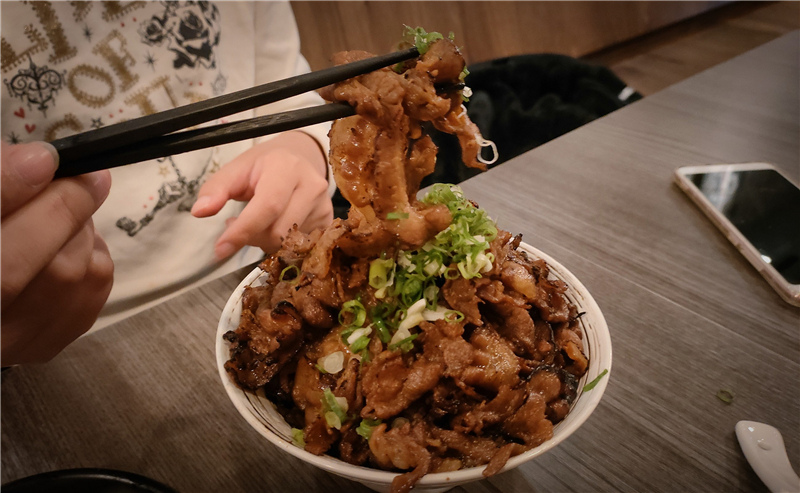 探店 高雄三民區美食汍樂滿盛燒肉丼，美味又好吃的燒肉丼42.jpg