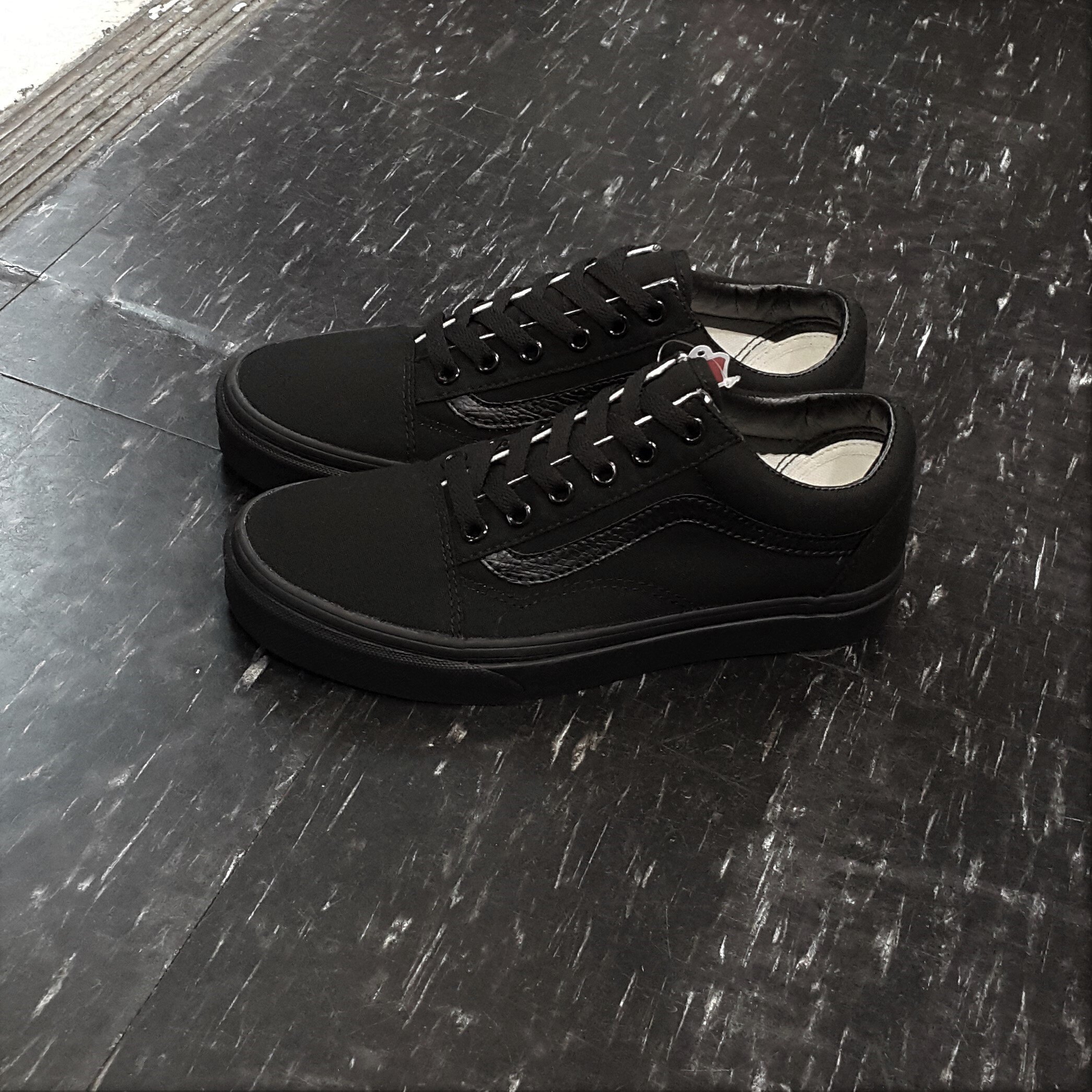VANS Old Skool Black / Black 黑色 全黑 帆布 基本款 滑板鞋