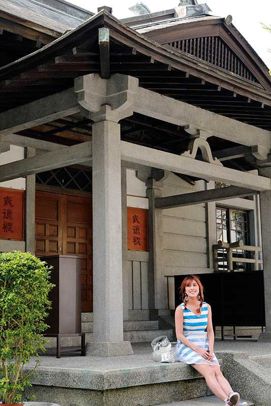 大溪武德殿的外觀為日本傳統寺殿造型，是目前全台武德殿中保存較完整的一座。（圖／于魯光攝）