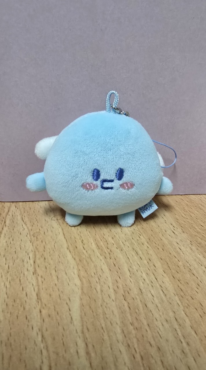衣服便宜出清及日韓代購🍭