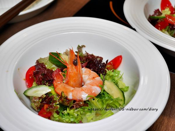 板橋火鍋【瀧鍋物製造所】質感裝潢 嚴選食材 #A5和牛 #肥美海鮮 #必點起司牛奶鍋 #板橋站 (8).JPG