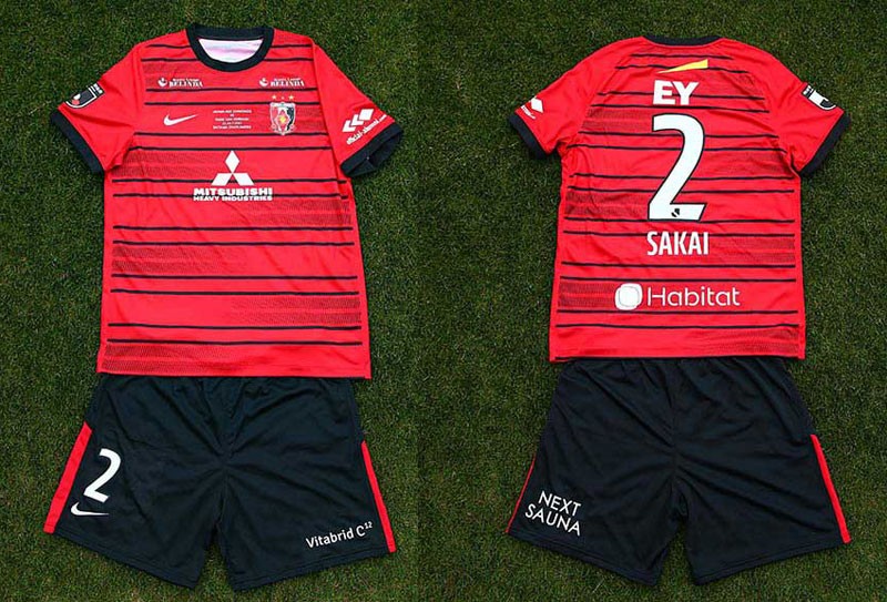 浦和レッズ、「PSG戦」限定ユニフォームを発表！スポンサーロゴ