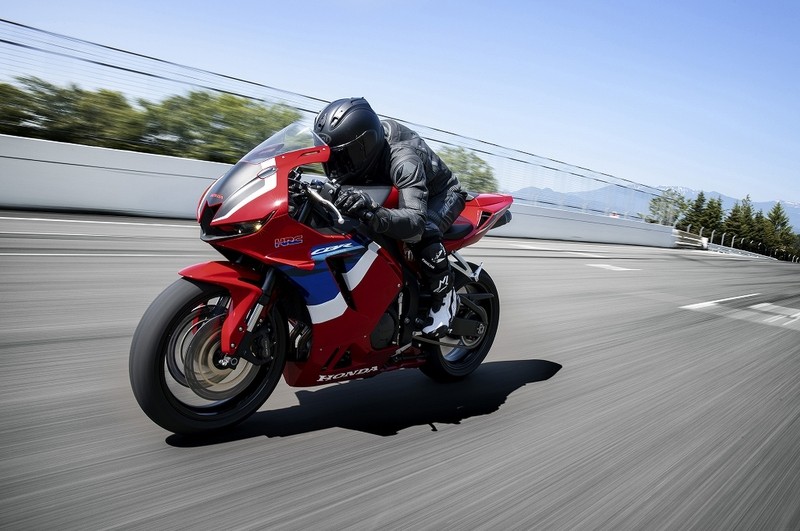 かつや 胡麻担々チキンカツ しびれる辛さの本格麻辣 マーラー