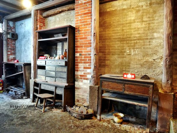 【石碇一日遊】#石碇老街 #必吃陳記養生恬點 #百年石頭屋 #不見天街 #淡蘭古道 #許家麵線 #千島湖 (32).JPG