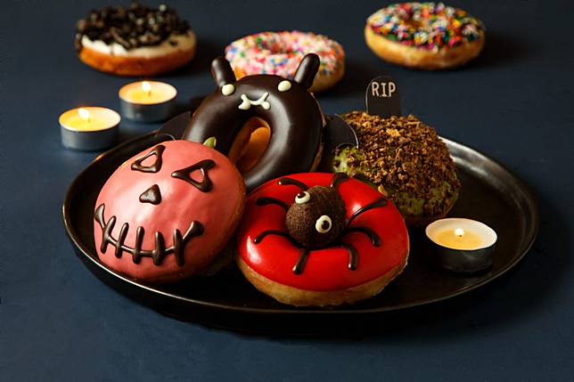 Krispy Kreme萬聖節甜甜圈台灣也出了 蝙蝠 南瓜 還有超萌的蜘蛛甜甜圈 每個都爆炸可愛 Beauty美人圈 Line Today