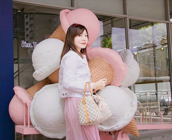 『台灣輕旅拍，外拍推薦』輕鬆自在走遍台中市七期國家歌劇院、堁夏咖啡 Café Crotchet、蔦屋書店 台中市政店、草悟廣場、道和六藝文化館刑務所演武場捕捉網美一日景點，透過鏡頭紀錄每一刻回憶-Snaping 攝影服務直擊分享