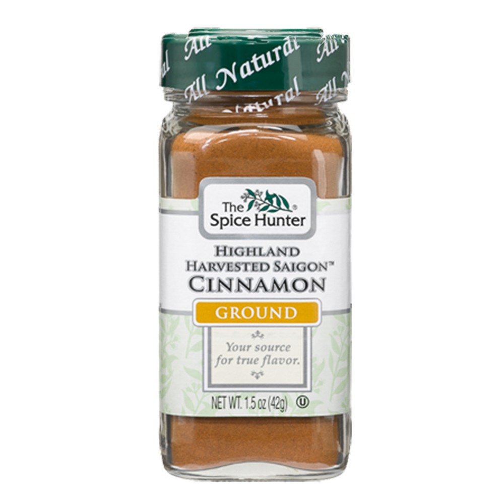 植物學名：Cinnamomum cassia (C. aromaticum)商品特色：肉桂粉是世界上最受歡迎的烘培香料，原產於東南亞，由樟科樟屬的樹皮捲成條型乾燥而成，是種帶有香辛辣的甜香料，含有溫馨