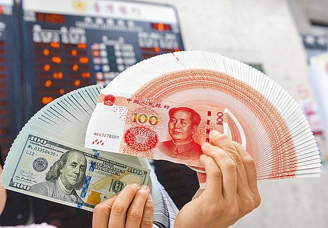 人民幣匯款量 跌破千億