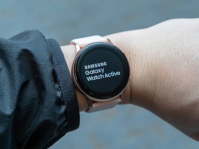 Galaxy watch deals active mobile01