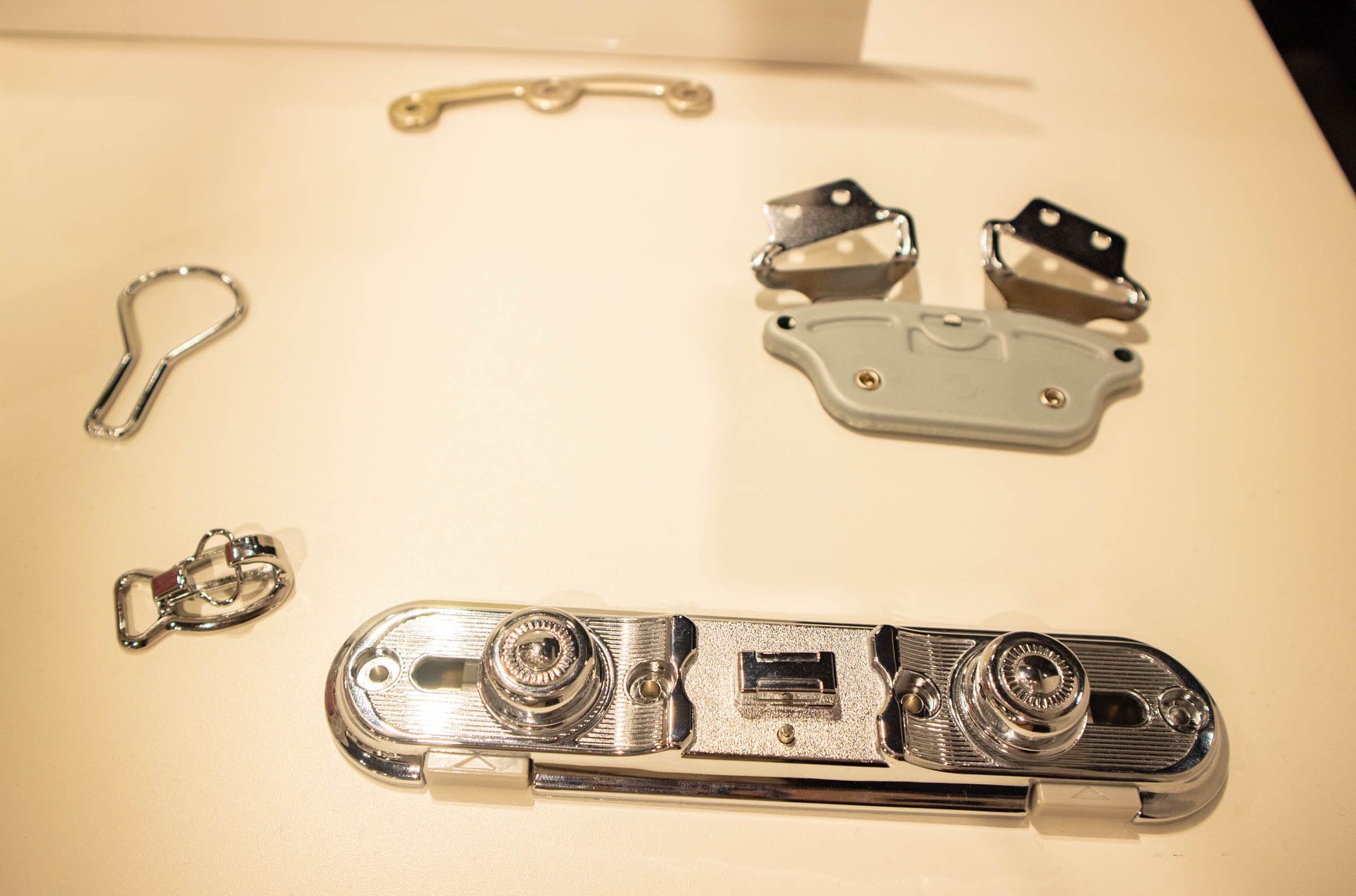 ポール ジョー のランドセルが登場 クリザンテームや猫のモチーフをデザイン