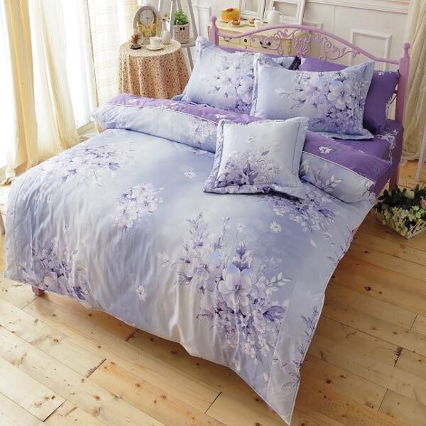 內容物:單人兩用被X 1 單人兩用被:4.5 X 6.5尺(135 X 195cm) 材質:100%精梳棉 填充物:100%聚酯纖維 產地-台灣