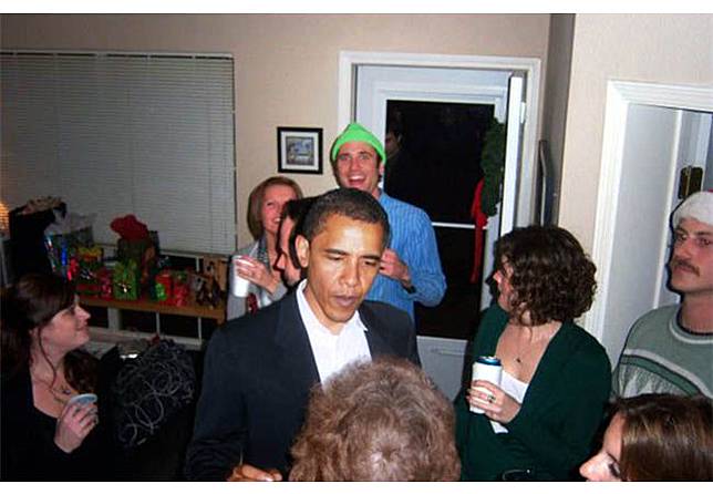 Bermodal Photoshop, 10 Orang Ini 'Undang' Selebritis ke Pestanya!