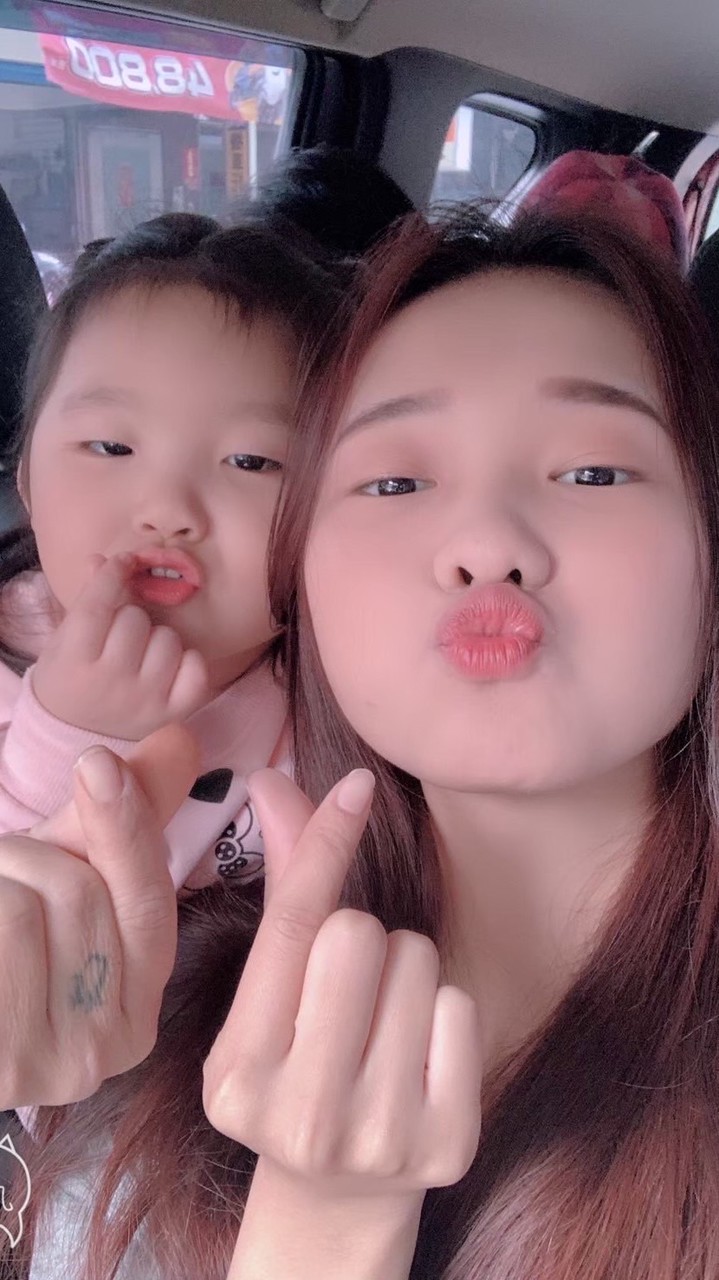 功課啊，你要學會獨立我要先去照顧手機，他還是個寶寶吧！