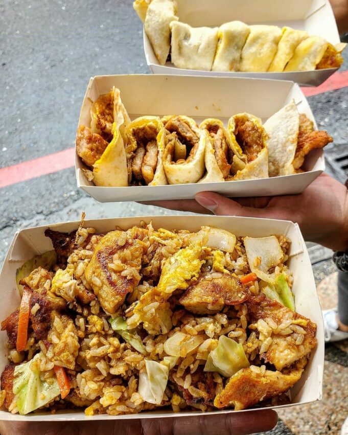 羅東美食｜羅東早餐、早午餐，店家不使用批發食材，不論是肉排或醬料，都是自己醃製和調配，每一口都能吃到店家的用心。