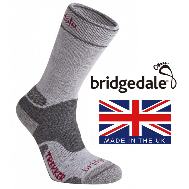 專為山地和寒冷的環境設計，中厚度提供保溫溫暖的舒適感受。襪底多層不同密度編織，避震耐穿保護性特佳、舒適不起泡。襪口寬邊雙層織法，久穿不鬆弛。小腿與腳踝區，特殊高密度環狀織法、特別舒適。腳背與腳踝區，使