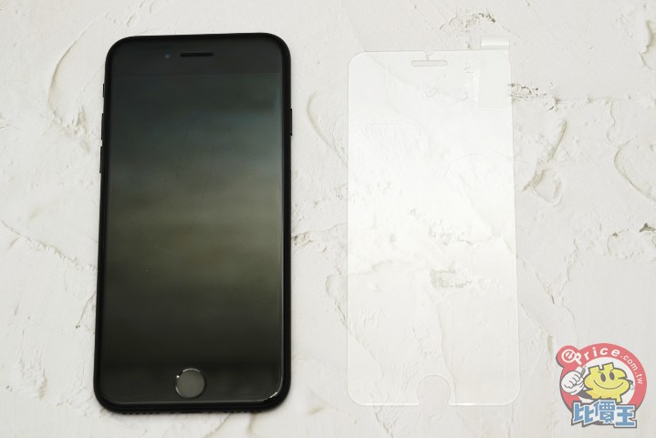 Iphone Se 2020 的保護貼不能與iphone 8 共用 Perskinn 重磅推出多款se 2020專用版保護貼 Line購物